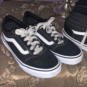 Black vans